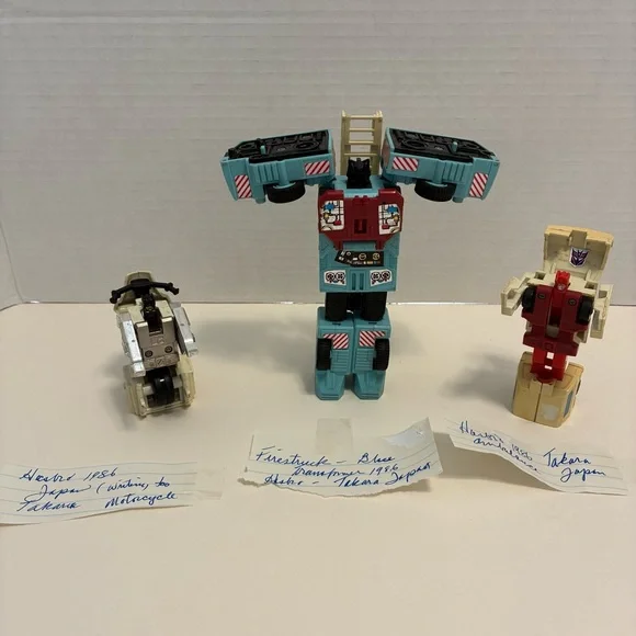 Transformers - 1986 Takara / Hasbro Vehicles - Fire truck, Motorcycle, Ambulance - Picture 5 of 9